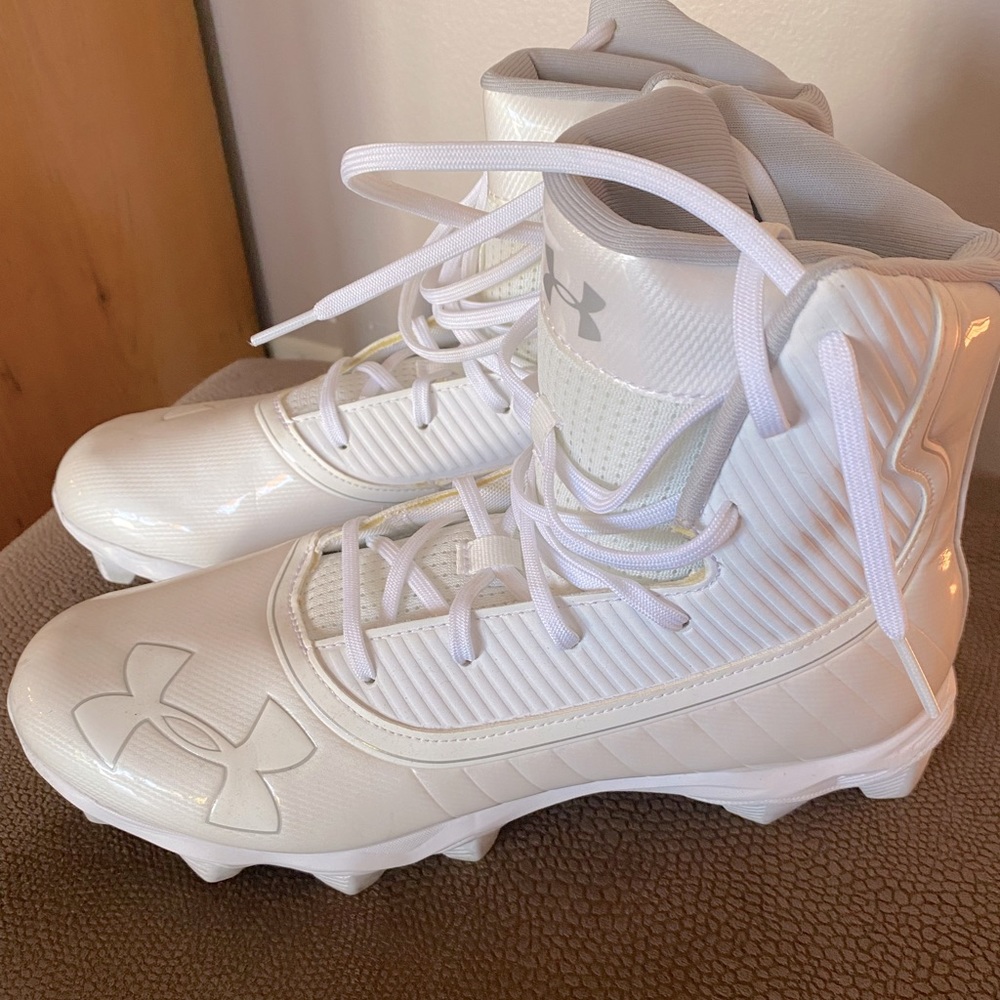 Under Armour Highlight - football cleats